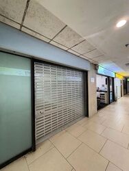Lucky Plaza (D9), Shop House #630090141